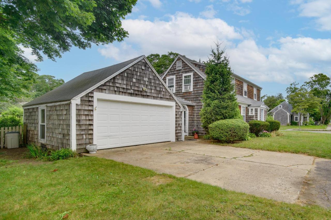 Hyannis Home With Deck And Grill 1 Mi To Marina Exterior photo