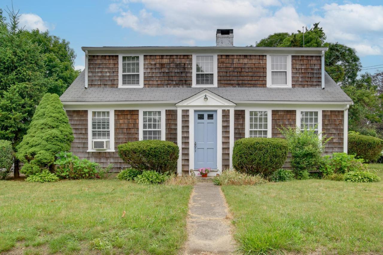 Hyannis Home With Deck And Grill 1 Mi To Marina Exterior photo